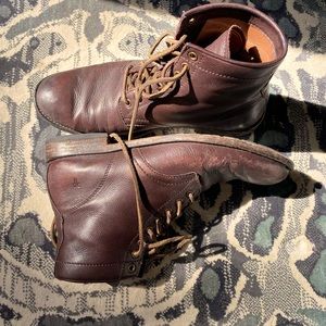 Frye Men’s lace up 10s